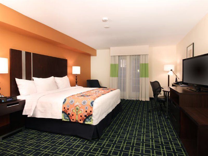 Fairfield Inn & Suites San Diego Old Town Quarto foto